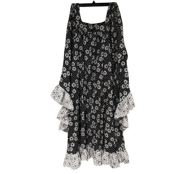 Lisa Marie Fernandez Dresses & Skirts - Lisa Marie Fernandez Anita Daisy Ruffle Dress